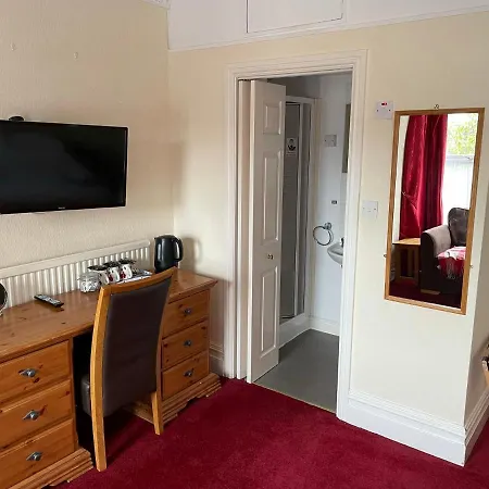 Guest house Robyn's Only 4*