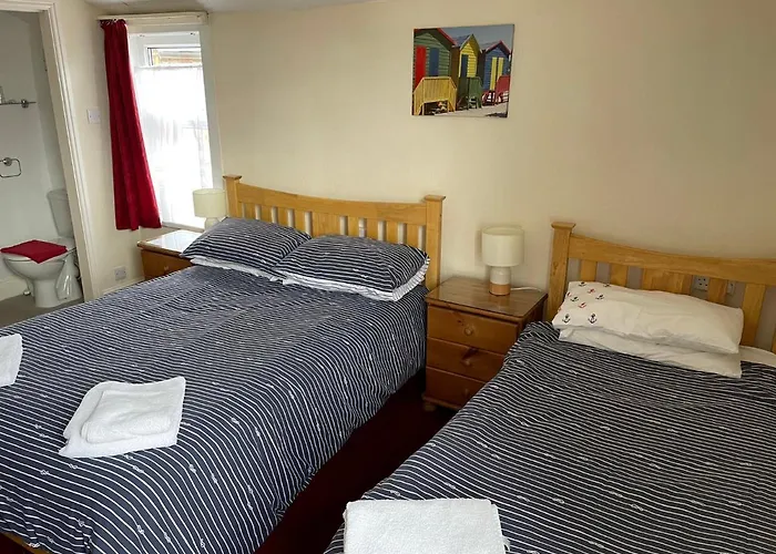 Guest house Robyn's Only 3*